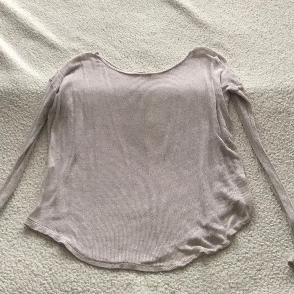 BRANDY MELVILLE SWEATER